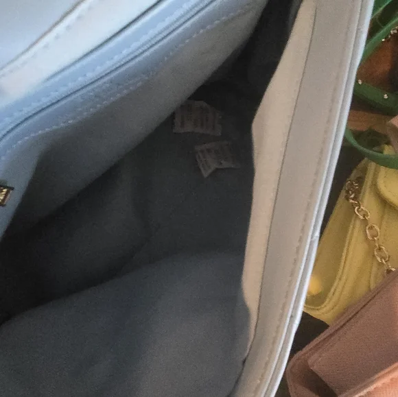 Badgley Mischka Quilted Light Blue Gold Chain Shoulder Bag NWT - Picture 5 of 9